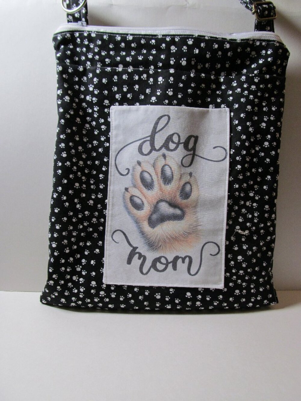 "Dog Mom" Crossbody Bag #4812026